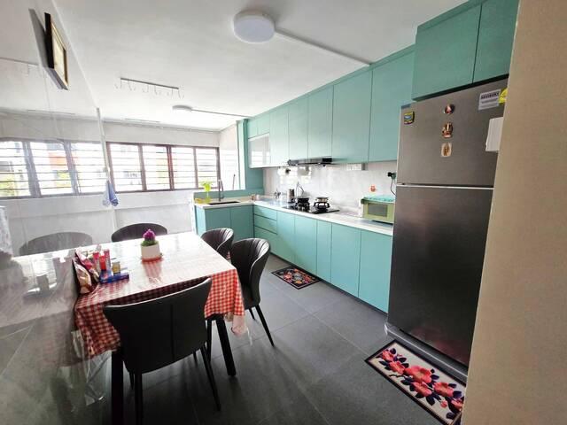 Common room at Blk 703 Yishun Avenue 5, Single Male Only no agent fee
