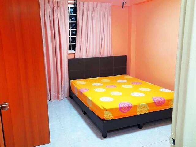 Common room at Blk 768 Yishun Avenue 3, Own bath room no sharing no agent fee