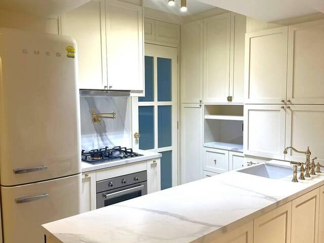 Common room at Blk 91 Dawson Road FAMALE ONLY { NO AGENTG FEE}