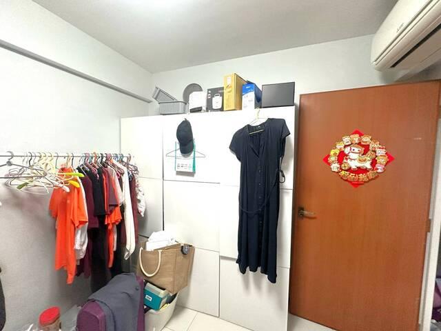 Common room at Blk 932A Hougang Avenue 9. Female Only no agent fee