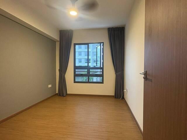 Common room at BLK 956A Tampines Street 96 {FEMALE OR COUPLE}