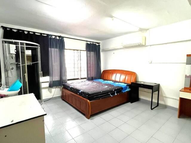 Common Room at People's Park Complex,1 Park Road, Single Pax no agent fee