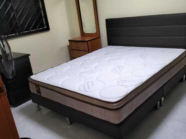 Common Room Blk 100 Lor 1 Toa Payoh @ $1200 AC/WIFI