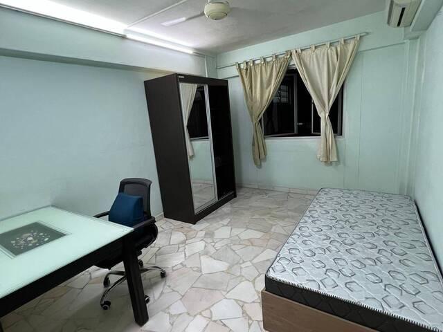 Common Room Blk 102 Ang Mo Kio Ave 3 @ $900/$1200 AC/WFI