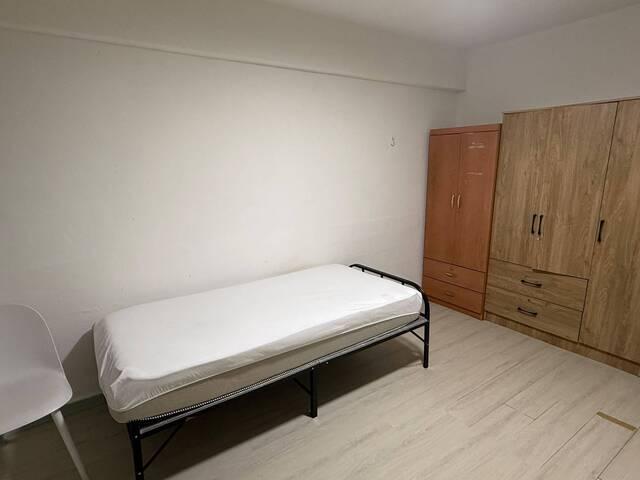 Common Room Blk 117 Lor 1 Toa Payoh @ $900 AC/WIFI