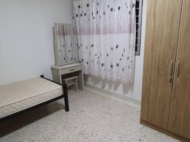 Common Room Blk 122 Ang Mo Kio Ave 3 @ $800 AC/WIFI