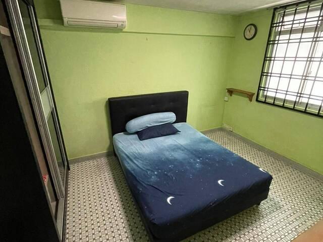Common Room Blk 159 Lor 1 Toa Payoh @ $900/$1100 AC/WIFI