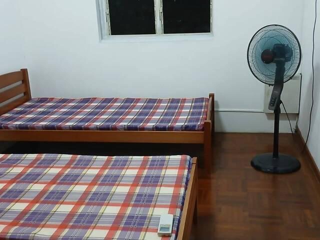Common Room Blk 23 Bedok South Ave1 @$1000 WIFI / $1200 AC/WIFI