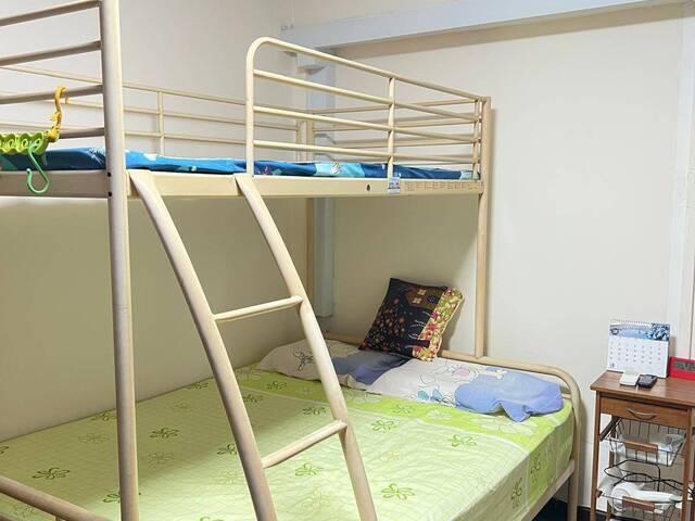 Common Room Blk 413 Bedok North Ave 2 @ $950 AC/WIFI