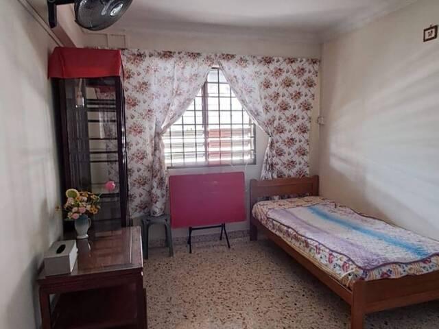 Common Room Blk 637 Ang Mo Kio Ave 6 @ $700 WIFI / $850 AC/WIFI