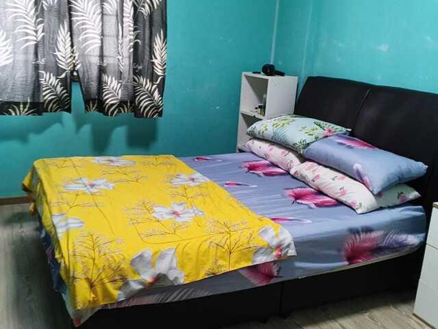 Common Room @ Bukit Batok East ave 4 BLK 269!NO AGENT FEES!