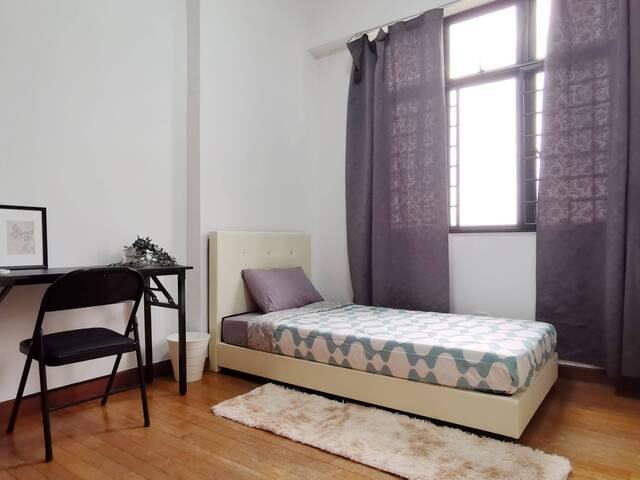Common Room CR4 for Rent at Dover Parkview Tower D