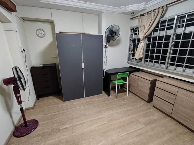 Common room for immediate rental