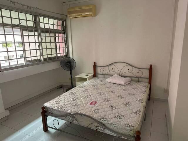 Common Room HDB for Rent for Couple