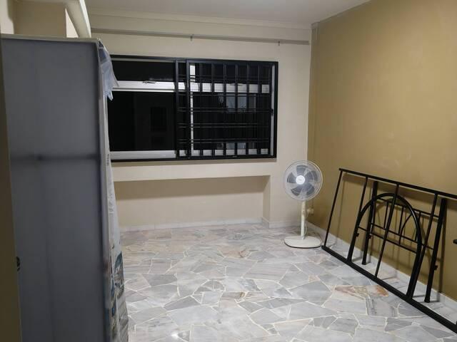Common room in Pasir ris