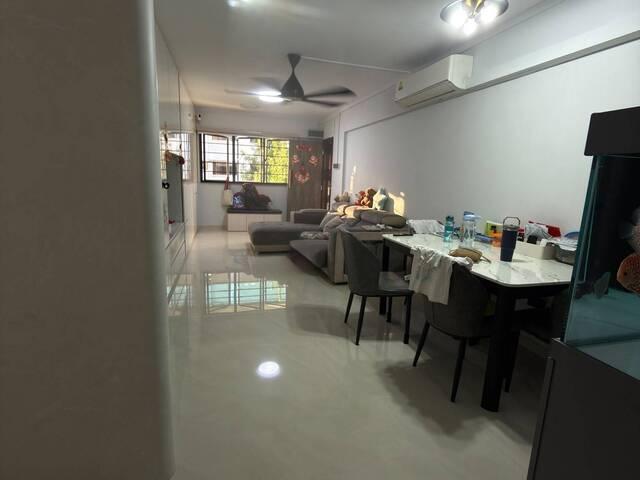 Common Room @ Jurong West Street 42 BLK 434! NO AGENT FEES!