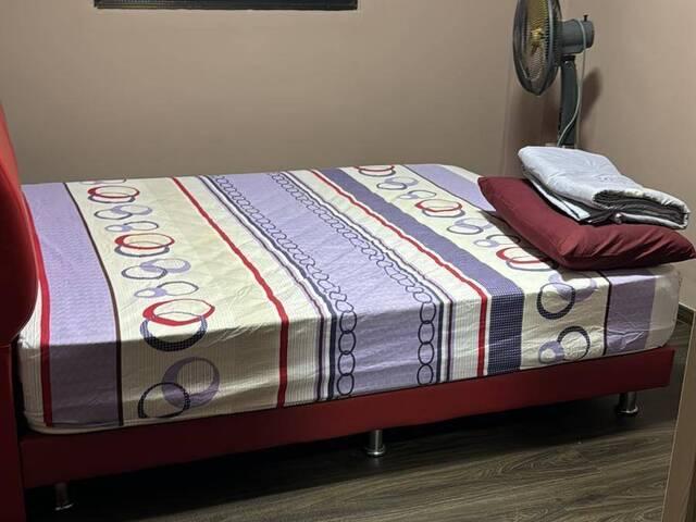Common Room @ Marsiling Drive 24! SINGLE LADY OWNER!
