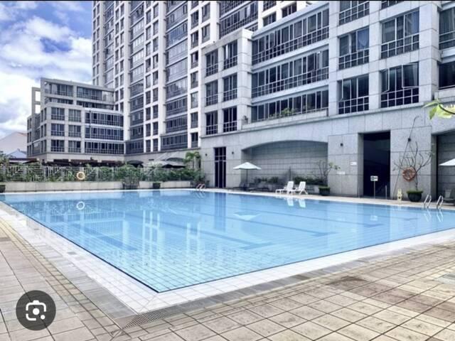 Common room, no owner, beside many Shopping Mall, Near Somerset Mrt