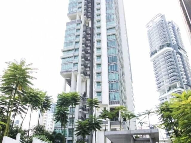 Common room, no owner, beside many Shopping Mall, Near Somerset Mrt