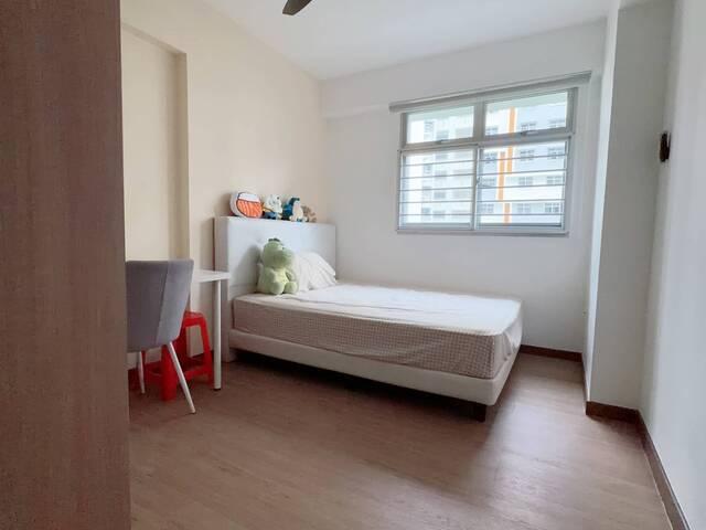 Common room rent out