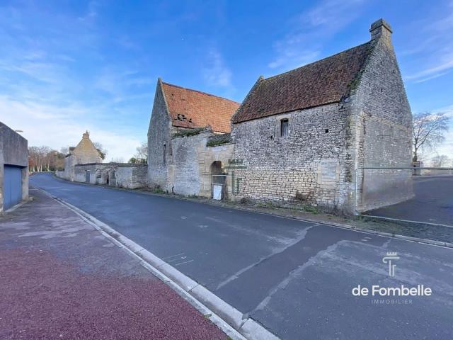 COMMUNE DE CAEN LA MER MAISON A RENOVER