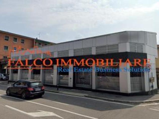 COMO, VIA PASQUALE PAOLI IMMOBILE 450 MQ IN LOCAZIONE