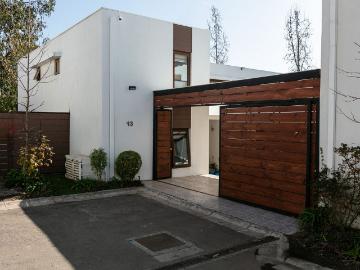 HERMOSA CASA COMUNA DE PEÑALOLÉN, 5 HAB, 4B