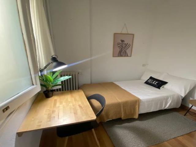 COMODA HABITACION CON EXCELENTE UBICACION EN IBIZA