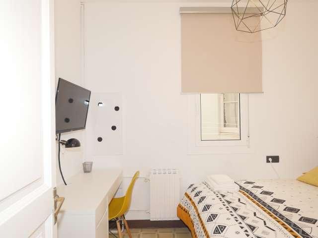 Cómoda habitación en alquiler en Eixample, Barcelona