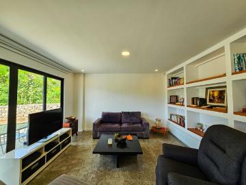 Comodidad Contemporánea se Encuentra con la Belleza Natural en Hacienda San Joaquín