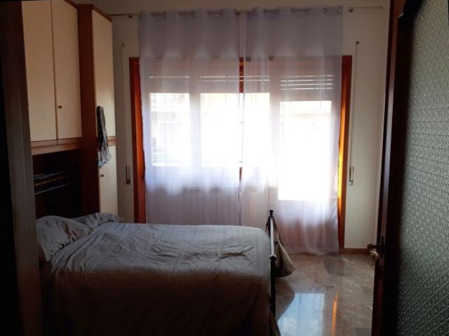 Comodissima stanza uso singola, 16 mq, molto luminosa, con grande balcone