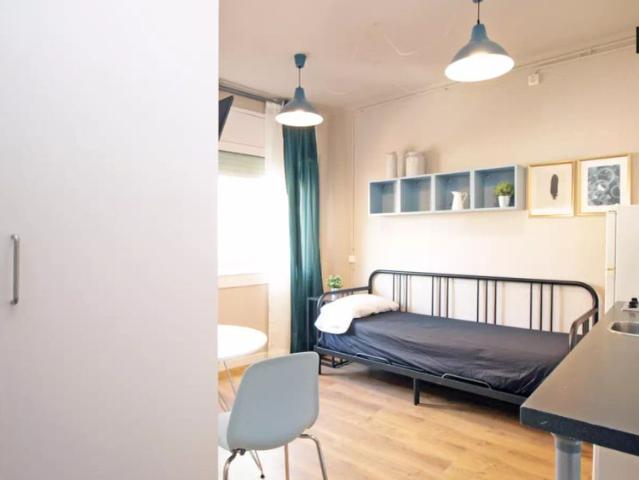 Compact studio apartment for rent in Sant Andreu