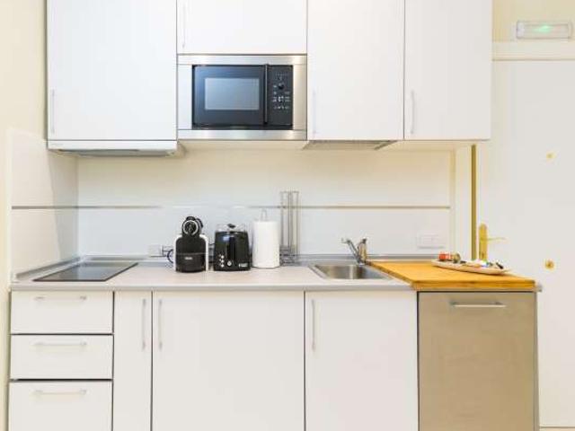 Compacto, 40 m2 estudio en alquiler Trafalgar, Madrid