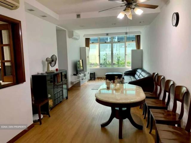 Compass Heights D19, Apartment