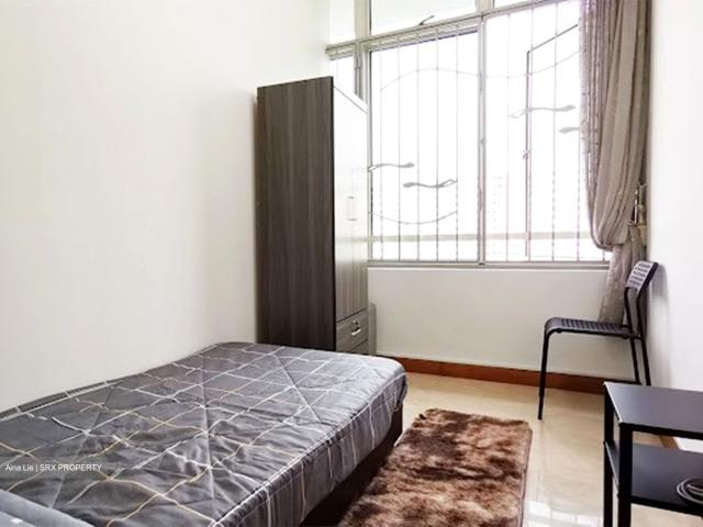 Compass Heights D19, Apartment