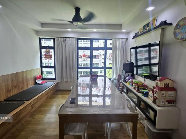 Compassvale Helm Sengkang, HDB 5 Rooms