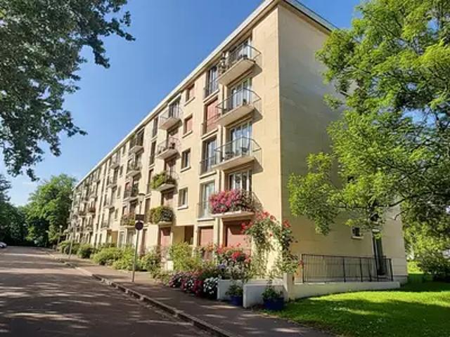 Compiègne 60200 Achat / Vente appartement 2 pièces t2 parking