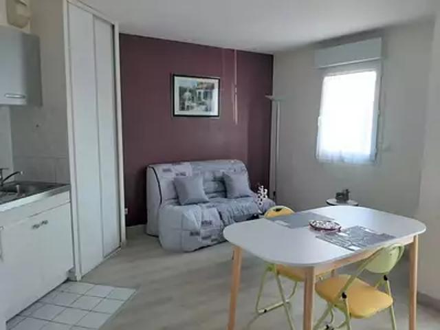 Compiègne 60200 Location appartement 1 pièce t1 balcon