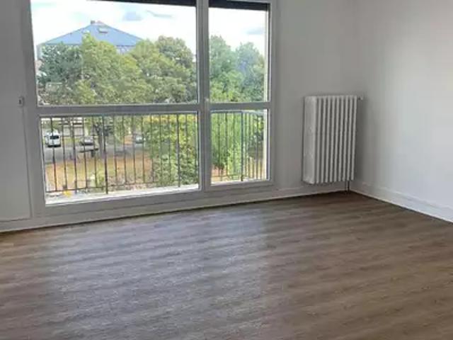 Compiègne 60200 Location appartement 2 pièces t2 cave balcon
