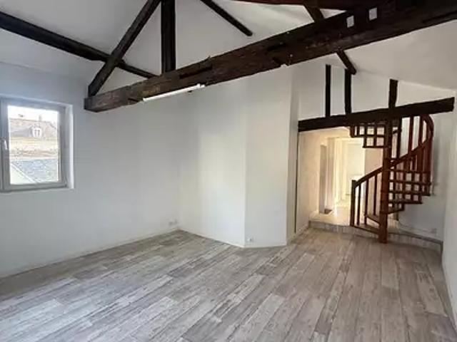 Compiègne 60200 Location appartement 4 pièces t4