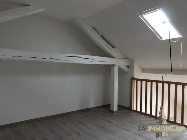 Compiègne COMPIEGNE TYPE 3 EN DUPLEX AVEC PARKING