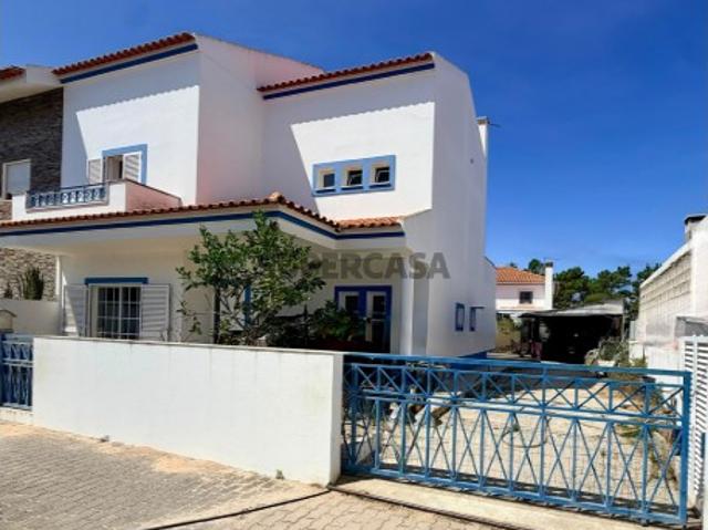 COMPORTA centro Moradia T3 + 1 162m² bruta Lote de 314m²