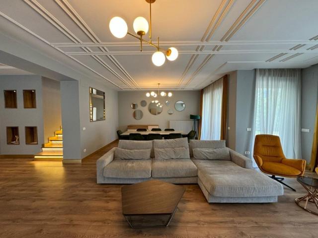 Compound villa