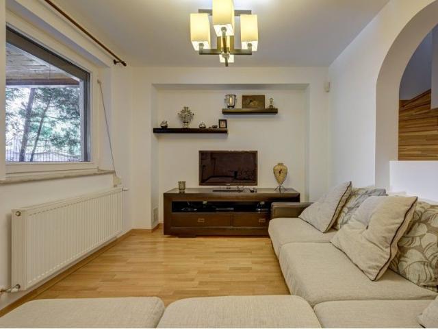 Compound villa