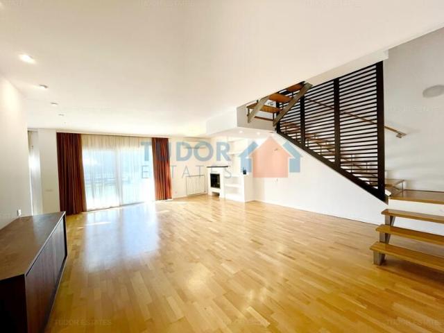 Compound villa