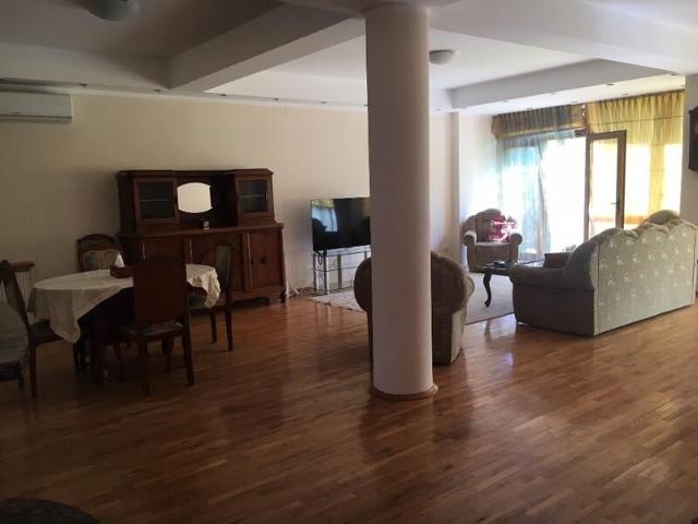 Compound villa