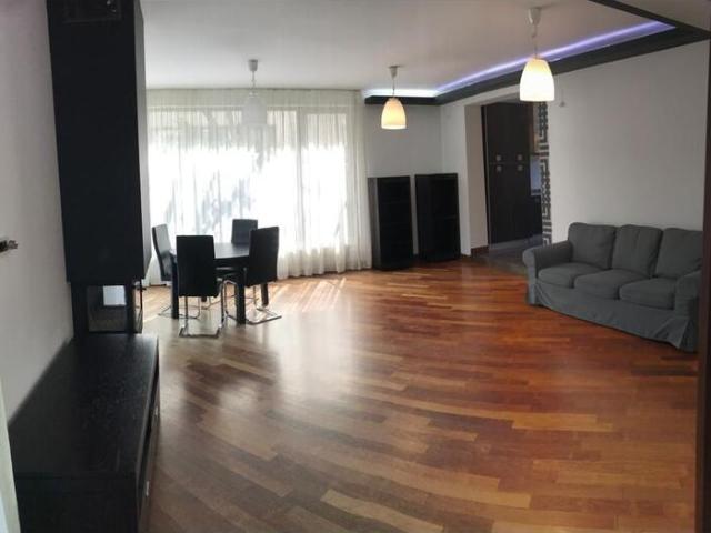 Compound villa