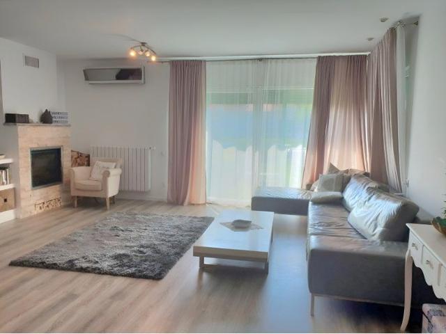 Compound villa
