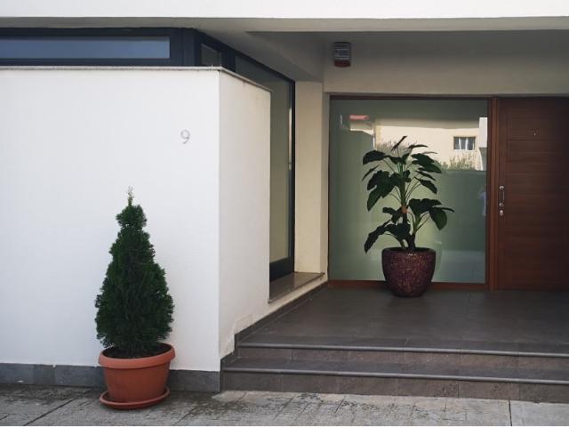 Compound villa