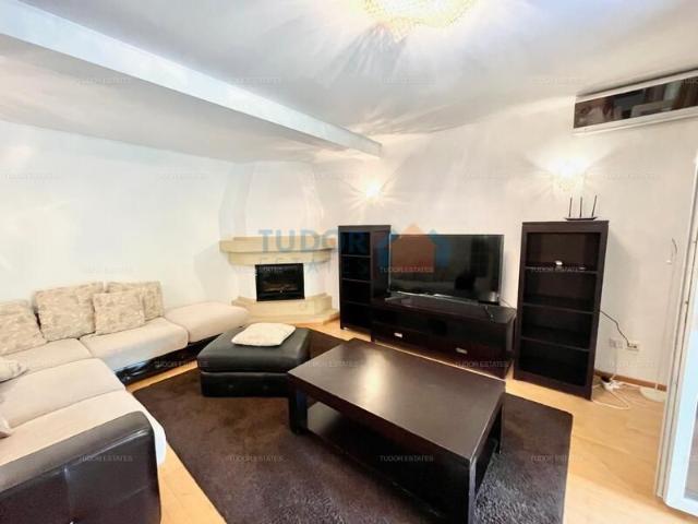 Compound villa